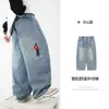 Moda Otoñal para Niños Jeans Rectos Geniales de Dibujos Animados Nuevo Estilo 2026 Pantalones Anchos Holgados de Otoño para Jóvenes Niños