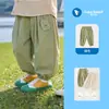 Calças Casuais Lisas 2026 Calças Longas da Moda Outono Novo Estilo Roupas de Bebê Primavera e Outono Roupas Infantis para Bebês e Crianças Pequenas