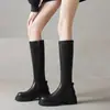 Botas femininas com sola plataforma de 5 cm, que aumentam a altura, tamanho grande, de cano alto até o joelho, estilo popular, retalhos de couro, zíper lateral, cano alto, ajuste slim, modernas