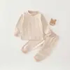 Conjunto de duas peças de roupa e calça de outono para bebês, conjunto de algodão colorido para primavera e outono, roupa de base de outono e inverno para bebês, pijamas e roupas de casa para bebês meninos e meninas