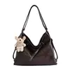 Yue Zi 2026 Otoño Temprano Nueva Elegante Simple Gran Capacidad Bolso de Axila para Viajes Diarios Bolso de Hombro Único Cruzado Mochila Casual