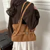 Temporada de Atacado Transfronteiriço: Bolsa de Ombro Simples e Estilosa para o Dia a Dia, Nova Bolsa de Mão de Grande Capacidade de Nicho, Bolsa de Braço da Moda