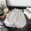 2026 Crianças Primavera e Outono Novo Solto Casual Meninos Estiloso Esportivo Versátil Roupas de Fora para Bebês Cor Sólida Calça Comprida