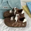 Zapatillas de Entrenamiento Alemanas Casuales Lindas Feas de Moda para Mujer, Altura Oculta, Suela Gruesa, Versátiles, Zapatos de Tabla para Primavera en el Campus, Zapatos de Pan Negros Rosas para Mujer