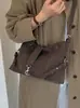 Yuezhi 2026 principios de otoño nuevo estilo vintage relajado bolso tote de moda de un solo hombro cruzado para el trabajo y los desplazamientos diarios
