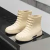 Botas de lluvia engrosadas para mujer, suela blanda, estilo coreano, transpirables, impermeables, resistentes al desgaste y a los olores, zapatos de goma, botas de lluvia de moda para adultos de media pantorrilla para hombre, para invierno