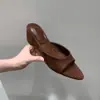 Nueva colección de verano: tacones altos de diseño exclusivo con punta fina, sandalias elegantes de estilo coreano para mujer, perfectas para usar al aire libre, que irradian una vibra elegante y chic