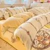 Conjunto de Cama de Inverno Classe A Espesso Leite Fleece Quatro Peças Cobertor de Edredom Fleece Dupla Face Adicionado Conjunto de Três Peças para Cama Dormitório Estudantil