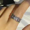 Anillo de Mieliaje de Encaje Tejido Hueco Dorado Tallado Panal Versa Jewelry Alambre Dorado Estirado Artesanía Italiana Vintage Agencia Matrimonial