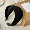 Linda diadema de felpa de dibujos animados para mujer, especialmente diseñada para lavarse la cara y aplicar mascarillas faciales, diadema de corona alta, lista para fotos, crea una atmósfera elegante