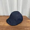 Boina macia estilo francês personalizada com camuflagem rasgada para mulheres, chapéu octogonal fino estilo vintage em forma de nuvem, estiloso e moderno