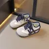 Moda Infantil Zapatos Clásicos Forrest Gump Verano 2025 Nuevos Tenis Versátiles para Bebé Niños y Niñas Zapatos Deportivos Casuales