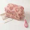 Bolsa de Cosméticos Fofa Ins Pelúcia Grande Capacidade Bolsa de Armazenamento de Cosméticos Fofa Portátil para Viagem Necessaire de Banho de Viagem