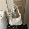 Bolsa Feminina para Deslocamento para Aula 2026 Nova Tendência Outono Moda Casual Versátil Bolsa de Ombro Grande Capacidade Bolsa de Axila