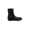 Novas Botas Curtas de Couro Macio Outono/Inverno Estilo Coreano Versátil Salto Escondido de 4cm~ Minimalistas Coreanas Bico Redondo Elásticas Emagrecedoras