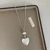 Estilo Minimalista Colgante de Corazón y Estrella Mate Collar Largo, Único y de Nicho, Apilable, Cadena para Suéter Fresca y Versátil