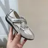 Zapatos de Entrenamiento de Ballet Retro para Niñas Primavera/Verano 2026 Modelo Nuevo Zapatos Planos Bajos con Correa Cruzada Mary Jane Suela Suave para Niños