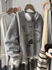 Outono e Inverno Doce Menina Fofa Graffiti Pintado à Mão Desenho Animado Padrão Deitado Moletom Feminino Solto Gola Redonda Branco Cinza Top Tendência