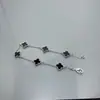 Pulsera Vanjia de Mini Flor de Seis Hojas y Trébol de Cuatro Hojas para Mujer, Versión Alta, Completamente Diamantada, Pulsera de Verano, Nicho de Gama Alta, Ins