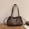 Bolsa Tote Estilo Coreano Nicho Retrô Bolsa de Ombro Grande para Mulheres Cor Sólida Grande Capacidade Plissada Bolsa Hot Girl Biker Bolsa de Trabalho para Mulheres