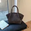 Bolsa Tote Saco Vintage de Grande Capacidade para Mulheres 2025 Inverno Nova Tendência Luxo Leve Estilosa Exquisite Bolsa de Ombro/Axila