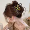 Lindo y elegante pinza de tiburón con forma de lazo, pinza para el pelo de moda con diseño floral, accesorio simple para peinados recogidos a medias