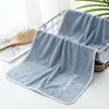 Toalla de baño gruesa con cifrado para jóvenes, simple y lisa, Toalla de baño de moda, gruesa, grande, suave, absorbente, venta al por mayor de fábrica