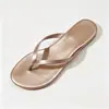 Chanclas Brillosas de Charol para Mujer Transfronterizas en Stock, Sandalias Planas Simples Clásicas para Viajar, Playa, Verano, Exteriores