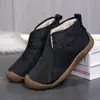 Nuevos zapatos de algodón gruesos de invierno estilo Pekín antiguo para mujer, botas de nieve cálidas de felpa para mediana edad y personas mayores, botas de algodón, zapatos para mamá