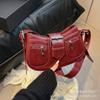 Bolso cuadrado pequeño informal, sencillo y de alta gama, bolso de hombro de moda informal, bolso de diseño retro francés para mujer.