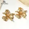 Brincos Aitong Jewelry Venda Quente Transfronteiriça Design Geométrico Plissado Exagerado Europeu e Americano Flor Geométrica Estereoscópica Assimétrica