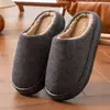 Chinelos de algodão masculinos para outono e inverno, tamanho extra grande, adequados para uso doméstico, interno e externo, antiderrapantes, silenciosos, com sola grossa, de toque macio, chinelos de algodão femininos