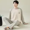 Pijama Masculino Outono e Inverno Novo Estilo Algodão Puro Roupa de Casa Gola Redonda Confortável Manga Longa Calça Longa Conjunto Casual Pode Ser Usado Fora
