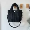 Nova Bolsa Transversal de Veludo Cotele, Bolsa de Mão Simples e Fofa Estilo Coreano, Bolsa Balde Leve Tendência em Cores Doces para Levar na Mão