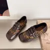 Aumento de altura interna de 5 cm ~ Sapatos femininos baixos estilo britânico, novo modelo outono 2026, sapatos Mary Jane super estilosos e populares para o dia a dia