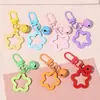 Estrella de Cinco Puntas Calada en Acrílico Hebilla de Puerta Colorida Llavero Colgante Fresco Pequeño Accesorios para Bolsos DIY Pequeños Regalos