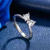 Anillo de Arco Europeo y Americano Transfronterizo para Mujer Diseño de Nicho de Gama Alta Dulce Moda Diaria Romántico Anillo Ajustable