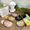 Nuevas sandalias de verano con diseño de estrella de cinco puntas calada y eslabones de cadena, ligeras y elegantes para mujer, perfectas para usar al aire libre y con suela antideslizante.