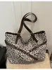 2026 Estampado de Leopardo Otoño e Invierno Nuevo Gran Capacidad Viajero Moda Simple de Mano Bolso Tote para Axila Hombro