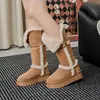 Botas de neve de cano alto, reversíveis e estilosas para mulheres, com sola grossa, novo estilo de inverno 2026, forradas com fleece e com acolchoamento de algodão, botas de algodão de cano longo