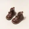 Botas de caña alta de piel de conejo para niñas, nuevo estilo primavera y otoño 2025, botas estilo Martin para niñas, botines para niños pequeños, cómodas botas de cuero, versátiles