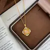 Collar con Colgante Ruyi Forma de Flor de Jade Blanco y Diamante Azul, Filigrana Hueca Estilo Nacional, Chapado en Oro, Estilo Chino Retro, Regalo para Novia
