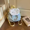 Mochila de moda bicolor para mulheres, mochila leve para viagens e deslocamentos, novo modelo de verão 2026 para senhoras, bolsa escolar para estudantes universitários