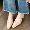 Sapatos de salto alto prateados elegantes estilo francês para mulheres, sofisticados e confortáveis, sapatos de bico fino com salto kitten, sandálias de bico fechado estilo francês
