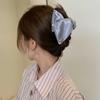 Pinza Triangular de Tela Satén Francés para Mujer 2025 Nueva Pinza para el Cabello para la Parte Posterior de la Cabeza Elegante Pinza de Tiburón Accesorios para el Cabello Dulce