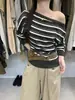 Apenas Um VI+ Novo Outono Estilo Coreano Color Block Listrado Slim Fit Ombro a Ombro Manga Longa Suéter de Tricô para Mulheres 99206
