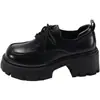 Sapatos pretos de couro com sola grossa para mulheres, nova coleção primavera/outono 2026, bico redondo, mocassins de cadarço estilo britânico, sapatilhas versáteis e que aumentam a altura
