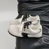 Zapatillas populares para mujer 2026 nuevo estilo de carreras otoño casual versátil cordones nicho planas cómodas zapatillas de ballet