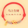 Pulsera de Hilo Rojo para el Año del Caballo, Cuerda Tejida Hecha a Mano con Colgante de Amuleto de la Suerte, Regalo de Año Nuevo 2026
