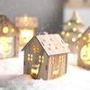 Decorações de Natal Personalizadas para Venda por Atacado Displays de Loja Enfeites Pendurados Cabanas de Madeira Iluminadas Casas de Madeira Madeira Maciça